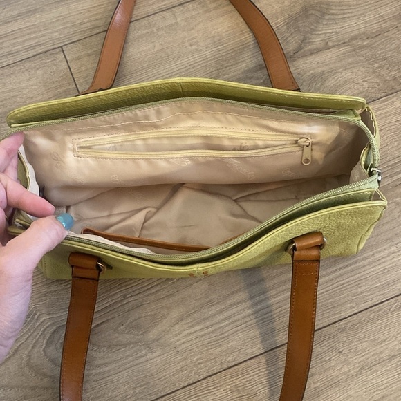 Fossil | Chartreuse Green and Brown Pebbled Leather shoulder bag | Vintage - Picture 9 of 15